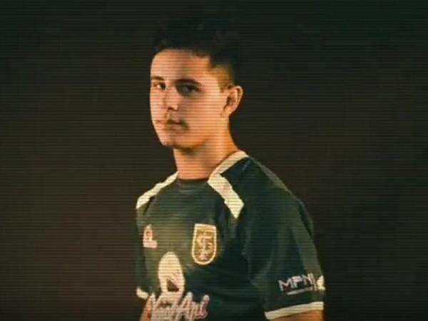 Bruno Moreira Bawa Persebaya ke Brasil, Kompak Pakai Jersey