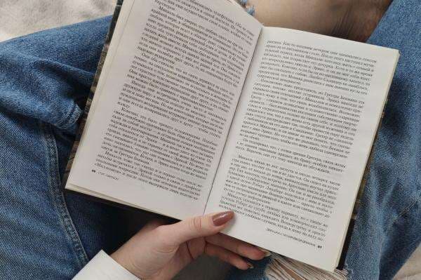 Mengenal Struktur dan Contoh Teks Narrative Bahasa Inggris