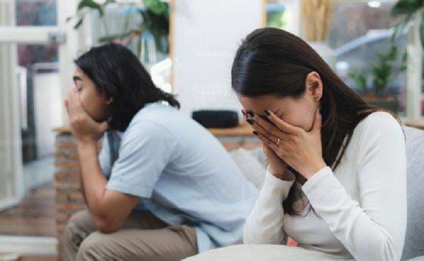 10 Tanda Toxic Relationship dalam Pacaran, dari Cemburu Berlebihan hingga Tak Saling Percaya