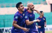 Perbandingan Statistik Youssef Ezzejjari vs Ezechiel N`Douassel