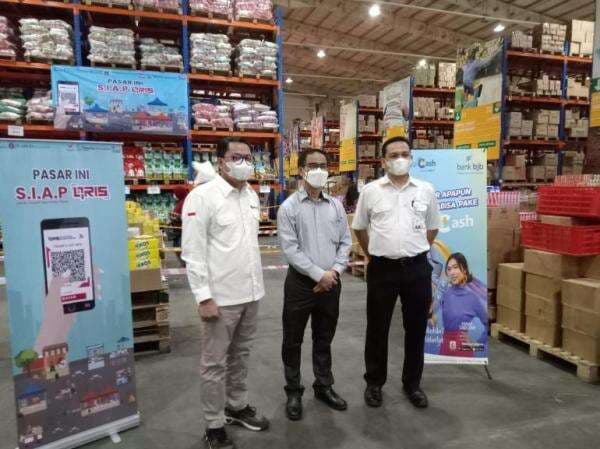 Launching QRIS di Pasar Induk Kramat Jati Pengguna Bisa Tebus Cabe Dengan Harga Murah Launching QRIS di Pasar Induk Kramat Jati Pengguna Bisa Tebus Cabe Dengan Harga Murah