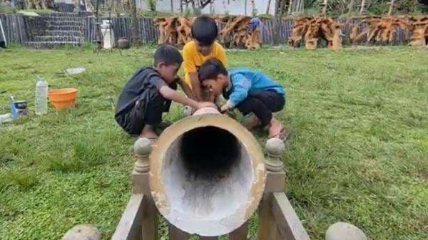 Serunya Anak Lereng Merbabu Ngabuburit dengan Bermain Meriam Bambu