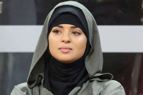 5 WAGs Pemain Sepak bola Muslim Paling Cantik, Nomor 3 Adem Banget