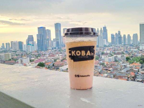 Enjoy Langit Jakarta, Mampir KOBAin Coffee, Seru Banget