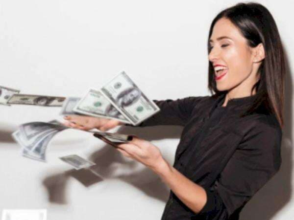 Viral Istri Karyawan Freeport Pamer Harta di TikTok, Tak Patut Ditiru ya Bestie