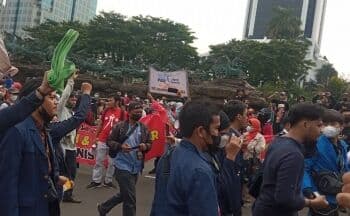Orasi Mahasiswa: Sekalipun Langit Runtuh Keadilan Harus Tetap Ditegakkan!