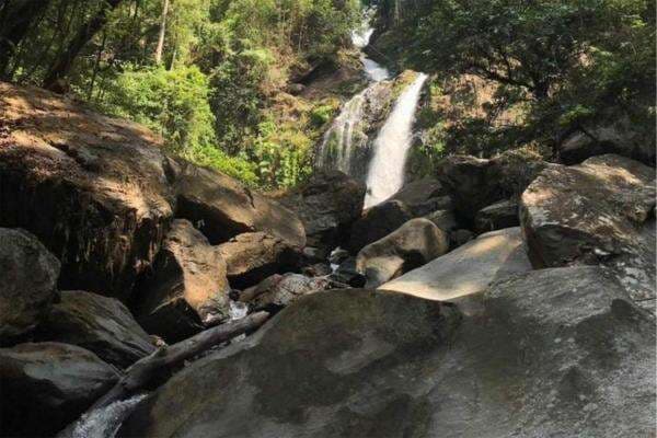Air Terjun Tikuarau, Pesona Keindahan Alam Kebanggaan Kolaka Air Terjun Tikuarau, Pesona Keindahan Alam Kebanggaan Kolaka