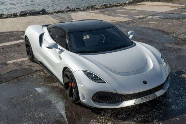 Deus Vayanne, Hypercar Bertenaga 2.200 DK Deus Vayanne, Hypercar Bertenaga 2.200 DK