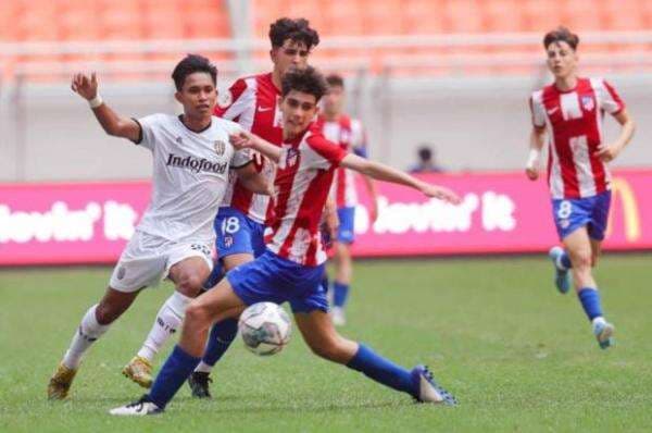 Ketika Pemain Atletico Madrid U-18 Keliling Jakarta, Nikmati Keindahan Monas dan Kota Tua