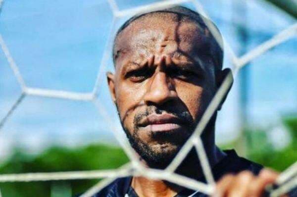 Profil Boaz Solossa, Pesepak Bola Kebanggaan Masyarakat Papua Profil Boaz Solossa, Pesepak Bola Kebanggaan Masyarakat Papua