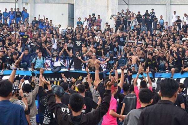 Tuah Kandang, PSPS Permalukan Persib Bandung