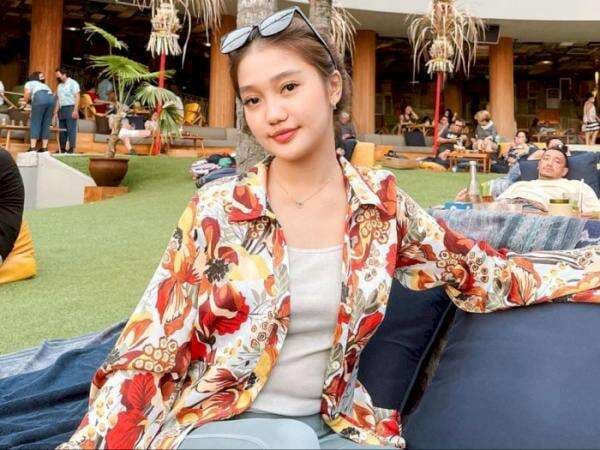 Chandrika Chika Disentil Usai Ngaku Tak Pernah Selingkuh tapi Lirik Cowok Ganteng: Genit!