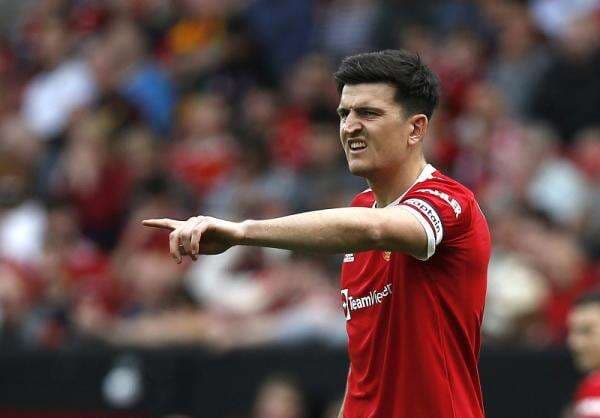 Harry Maguire Bikin Ulah Lagi, Tendang Kepala Paul Pogba di Laga Man United vs Norwich Cty