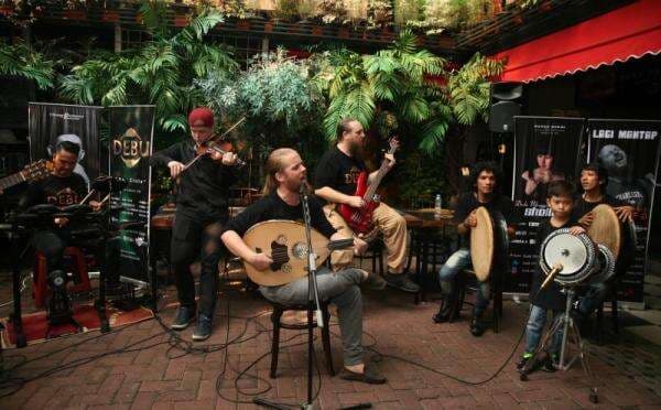 Profil Debu, Grup Musik Religi yang Kecelakaan di Tol Probolinggo, 2 Orang Kabarnya Tewas