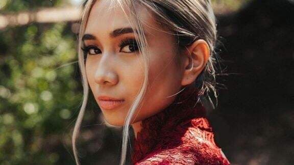 Bawakan Lagu "Sempurna" di Coachella, Niki Zefanya Berhasil Taklukan Dua Wanita Fenomenal Indonesia: Sumpah Keren Abis!