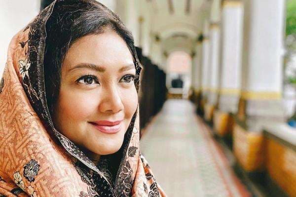 5 Fakta Mualaf Bella Saphira, Sempat Setengah Hati Masuk Islam