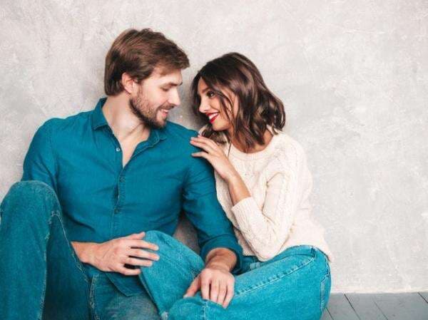 40 Teka-Teki Gombal untuk Pacar yang Lucu dan Bikin Senyum