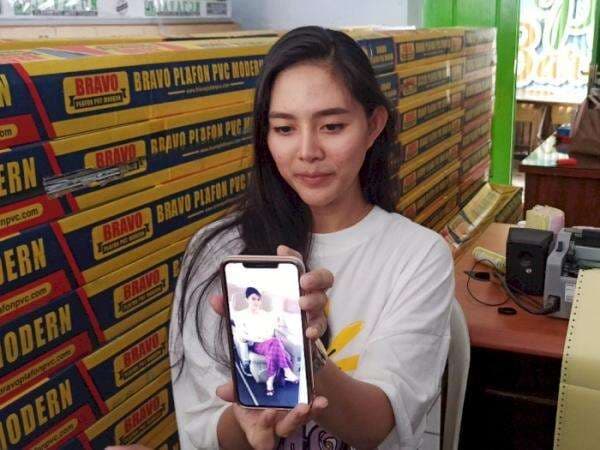 Kisah Rere, Pramugari Cantik Banting Setir Jadi Tukang Laundry dan Jualan Plavon