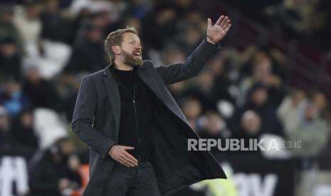 Jelang Pertandingan, Pelatih Brighton tak Mau Terlena Penderitaan Manchester City