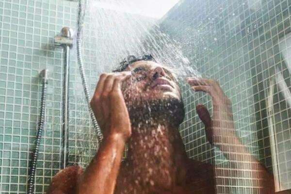 Hukum Mandi Junub Siang Hari saat Puasa Ramadan