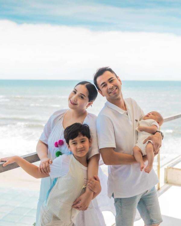 Perjalanan Cinta Nagita Slavina, Dipacari Aktor Ganteng hingga Nikah dengan Raffi Ahmad Perjalanan Cinta Nagita Slavina, Dipacari Aktor Ganteng hingga Nikah dengan Raffi Ahmad