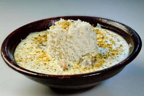 8 Makanan Khas Arab yang Populer Selain Hummus