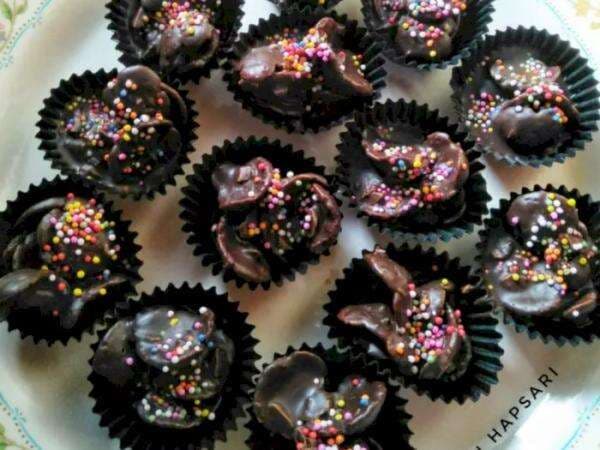 Resep Kue Sereal Coklat, Cuma Butuh 2 Bahan Tanpa Mixer dan Oven, Super Praktis! Resep Kue Sereal Coklat, Cuma Butuh 2 Bahan Tanpa Mixer dan Oven, Super Praktis!