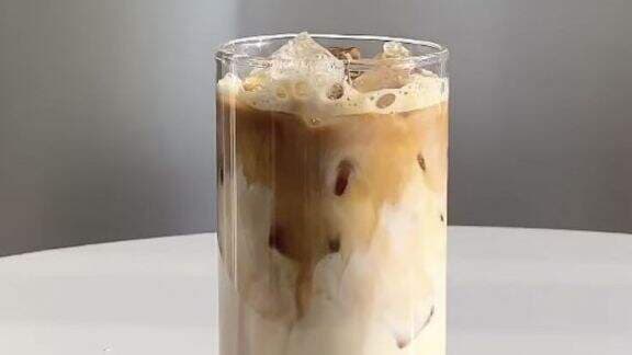 Menu Andalan Cafe, Cara Buat Ice Vanilla Latte yang Mudah di Rumah