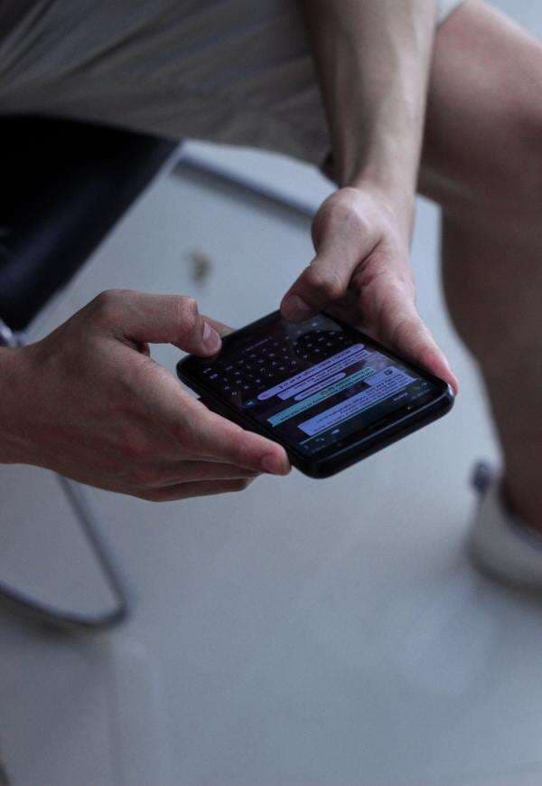 FItur Baru WhatsApp, Emoji Reaction Hingga Panggilan Grup 32 Orang