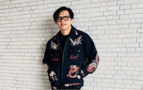 Rahasia Awet Muda Armand Maulana di Usia 51 Tahun, Salah Satunya Tidak Merokok! Rahasia Awet Muda Armand Maulana di Usia 51 Tahun, Salah Satunya Tidak Merokok!