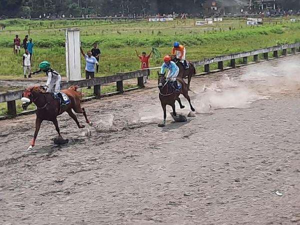 Pacuan Kuda Kartini Cup, AJR Mare Dan Solo Eclipse Tercepat