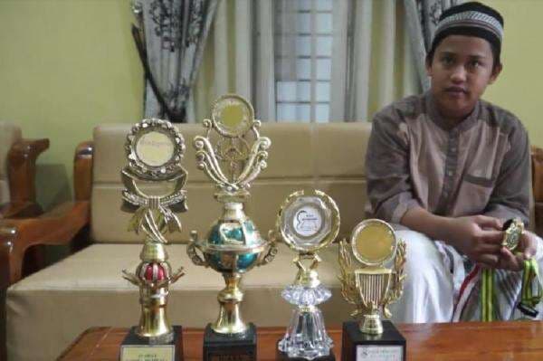 Viral! Putra Seorang Perwira Polisi di Aceh Hafal 30 Juz Alquran