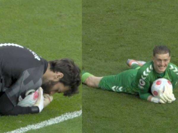 Liverpool Bungkam Everton 2-0, Alisson Ledek Aksi Pickford Tahan Bola untuk Ulur Waktu