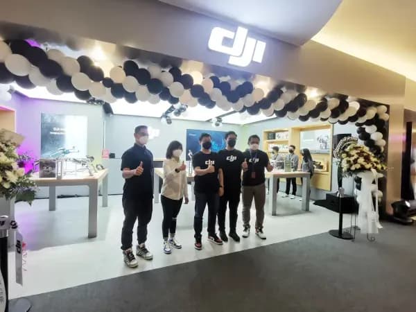 DJI Experience Store Kini Hadir di Senayan City dan Summarecon Mall Serpong DJI Experience Store Kini Hadir di Senayan City dan Summarecon Mall Serpong