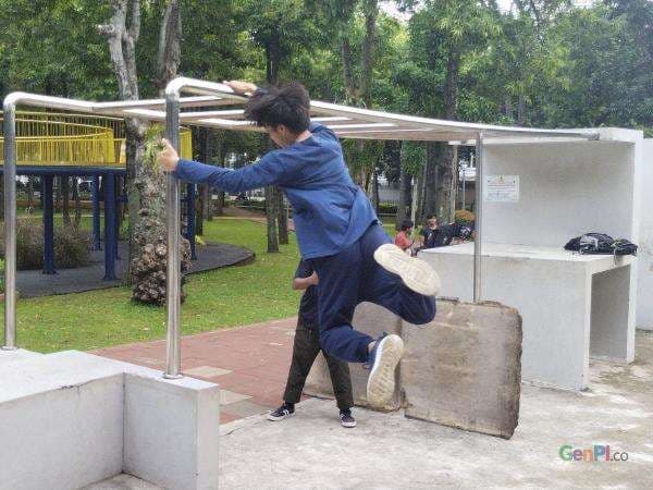 Cara Asyik Latihan Parkour di Rumah, Gampang Banget Lo