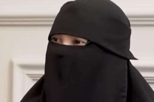 Indadari Mindrayanti Idap Penyakit Autoimun, Kulit Terkelupas hingga Berdarah jika Kumat Indadari Mindrayanti Idap Penyakit Autoimun, Kulit Terkelupas hingga Berdarah jika Kumat