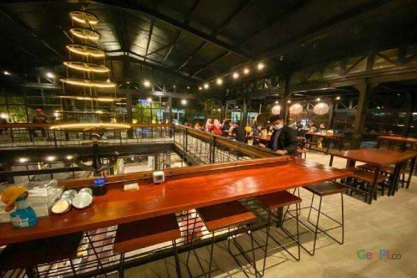 Warunk WOW KWB, Tempat Seru untuk Nongkrong di Kota Batu