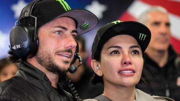 Dimabuk Cinta, Nikita Mirzani Pamer Foto Ciuman Sama Pacar Bule, Malah Dituding Pelakor: Bukannya Cowo itu Udah Punya Istri?!