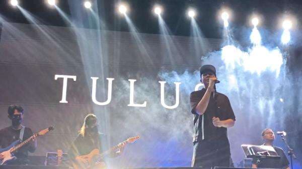 Meriahkan Konser Big Bang Jakarta 2022, Tulus: Saya Rindu Kalian