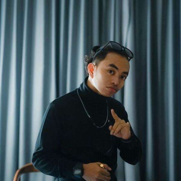 Biodata dan Agama Zinidin Zidan, Penyanyi yang Parodikan Gaya Andika Kangen Band