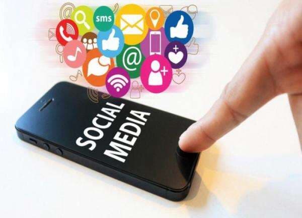 5 Perbedaan Media Promosi Offline dan Online yang Harus Kamu Ketahui sebelum Berjualan