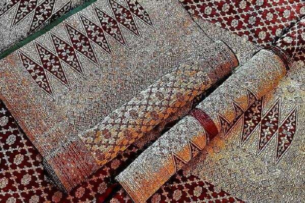 10 Oleh-oleh Khas Padang Selain Makanan yang Terkenal 10 Oleh-oleh Khas Padang Selain Makanan yang Terkenal