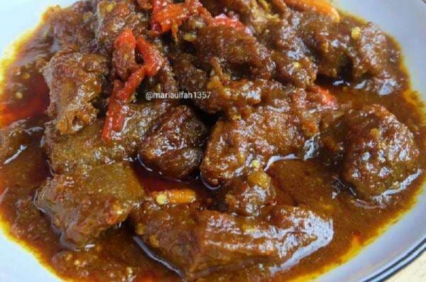 Cocok Dimakan Pakai Ketupat Lebaran, Ini Resep Semur Daging Pedas