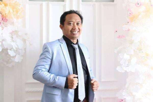 Mari Bersalam-salaman