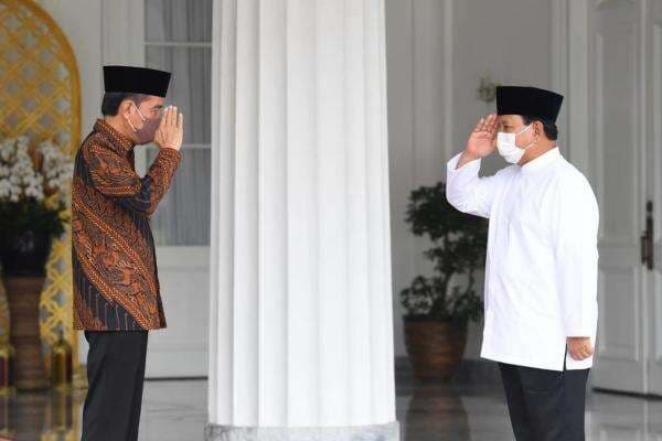 Jamu Prabowo Subianto, Jokowi Ajak Menhan Makan Opor Bareng