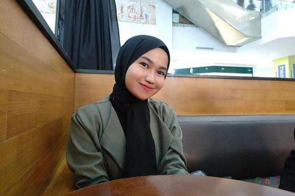 Sempat Diremehkan, Sintia Sukses Jadi Make Up Artist, Omzet Wow