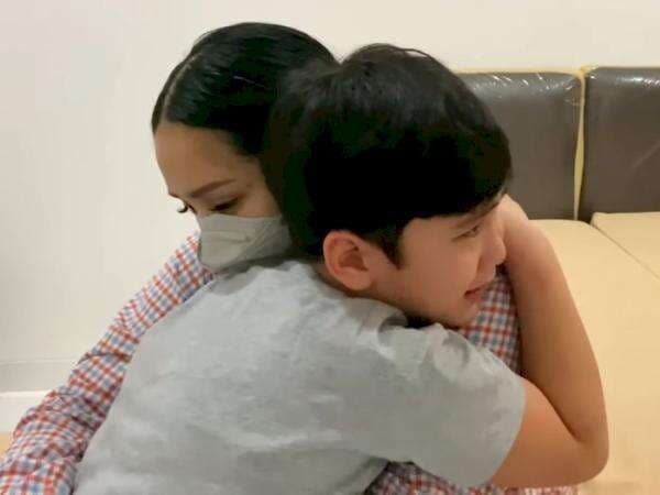 Rafathar Nangis Peluk Nagita Slavina Minta Pulang dari Pesantren, Janji Tidak Marah Lagi