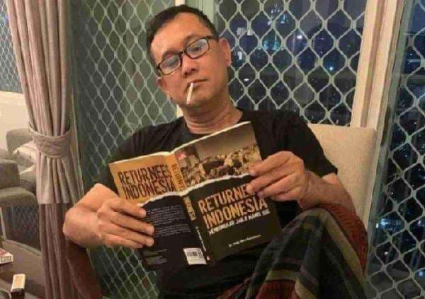 Dokter Tifa Sebut Salat Id di JIS  Eksperimen Politik yang Super Berhasil dari Anies, Denny Siregar Sindir Begini...