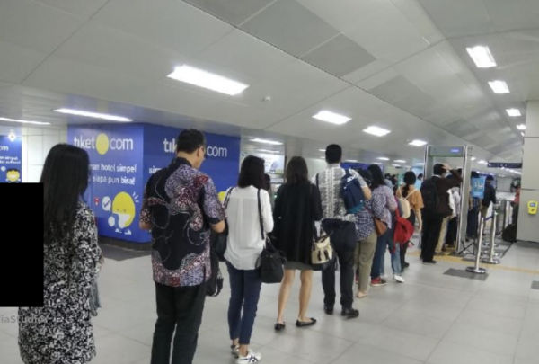 Warga Serbu Mall Dan Tempat Wisata Mantap, Penumpang MRT Tembus 47.047 Orang