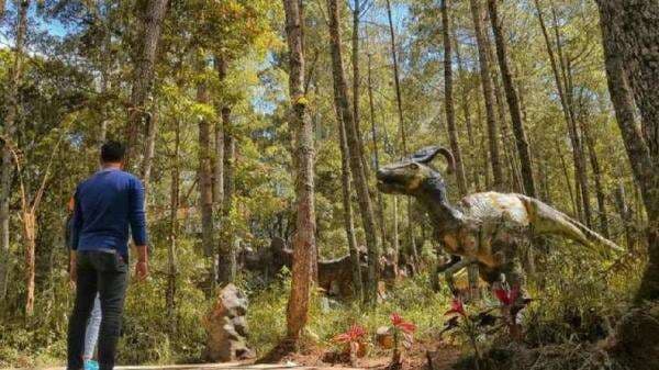 Rute dan Harga Tiket Masuk Mojosemi Dinosaurus Park, Objek Wisata Viral di Kaki Gunung Lawu